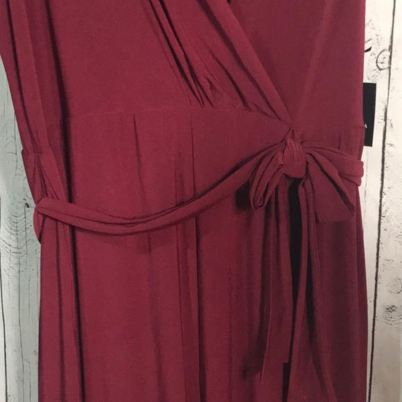 NWT Simply Vera Wang Surplice Jumpsuit sleeveless one piece pants outfit - Picture 4 of 11